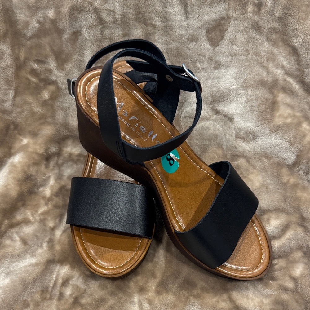 Black Wedges Sandals